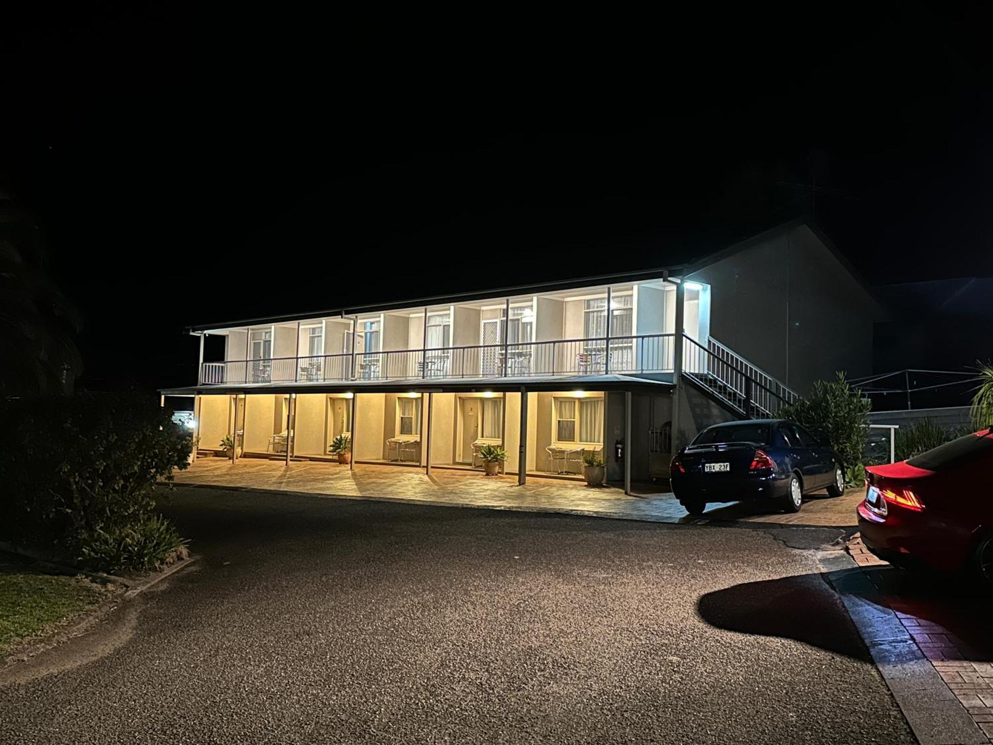 Holiday Lodge Motor Inn Narooma Zewnętrze zdjęcie